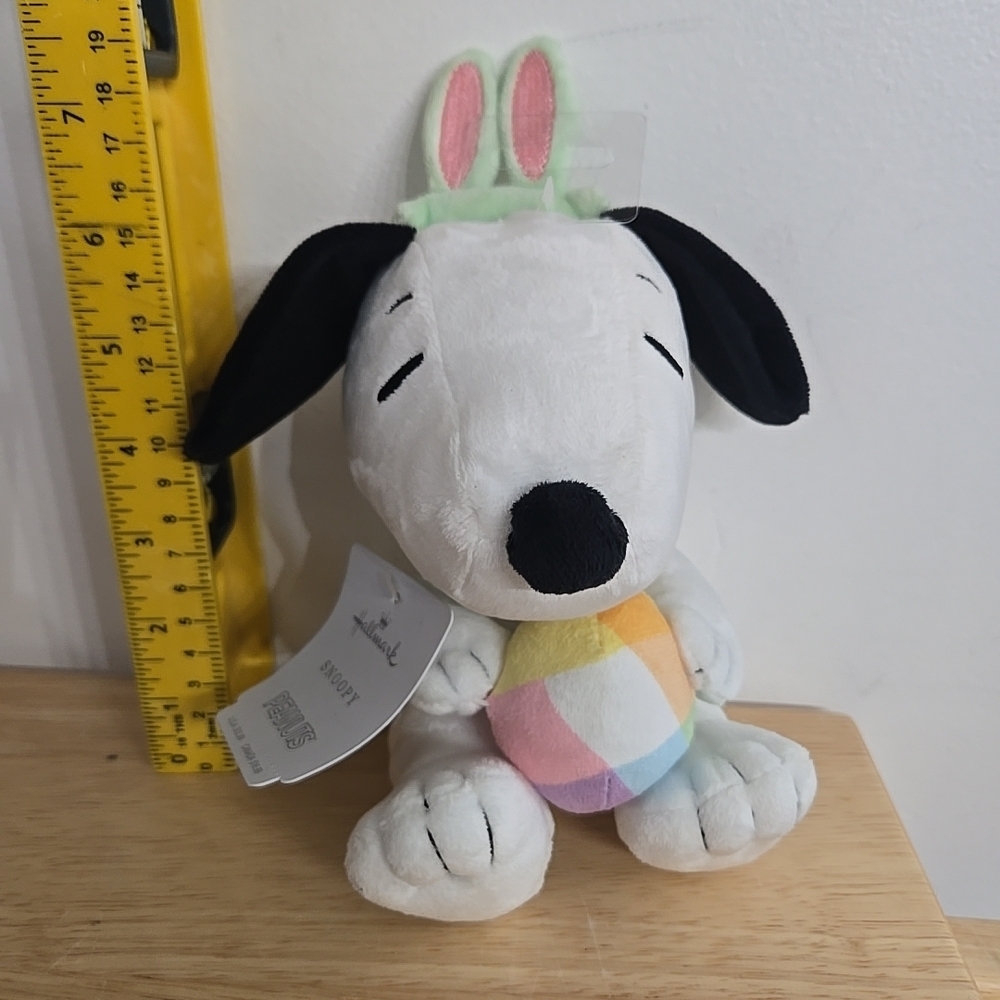 Hallmark Snoopy Plush with Pastel Rainbow Egg